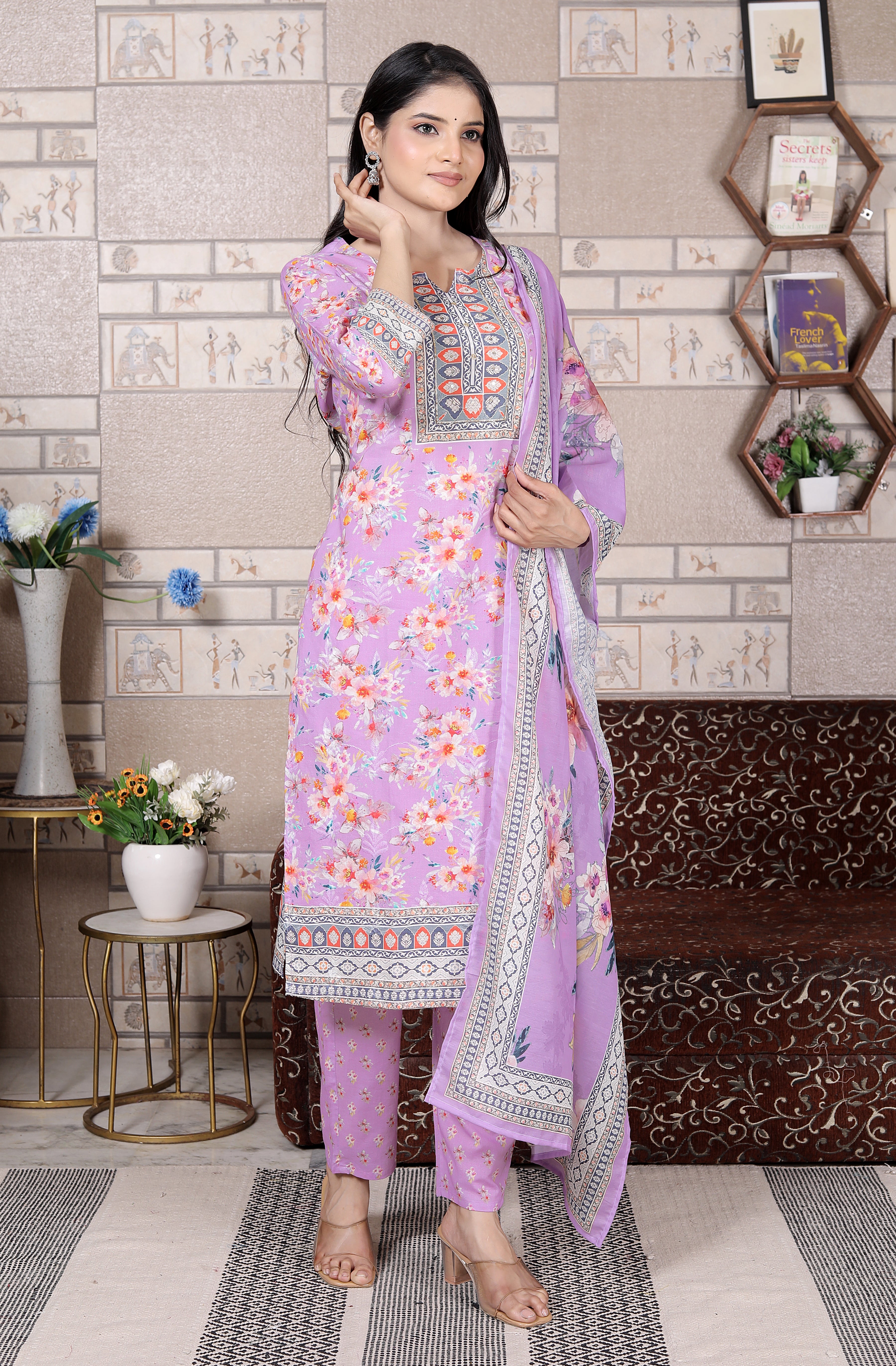 PRIYANSH DRESSES, Women's floral Printed Kurti Set with Dupatta and Pants