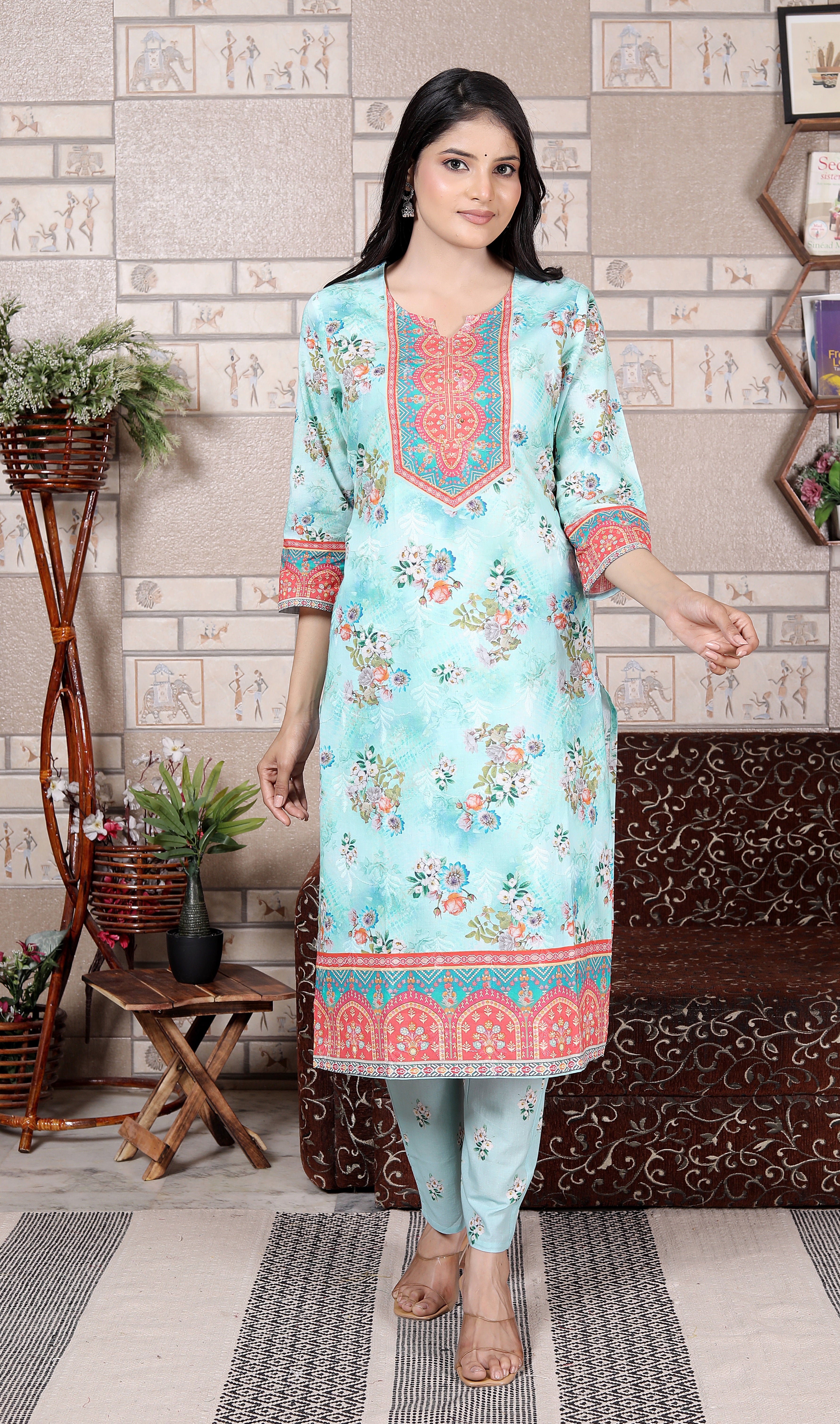 PRIYANSH DRESSES, Women's floral Printed Kurti Set with Dupatta and Pants