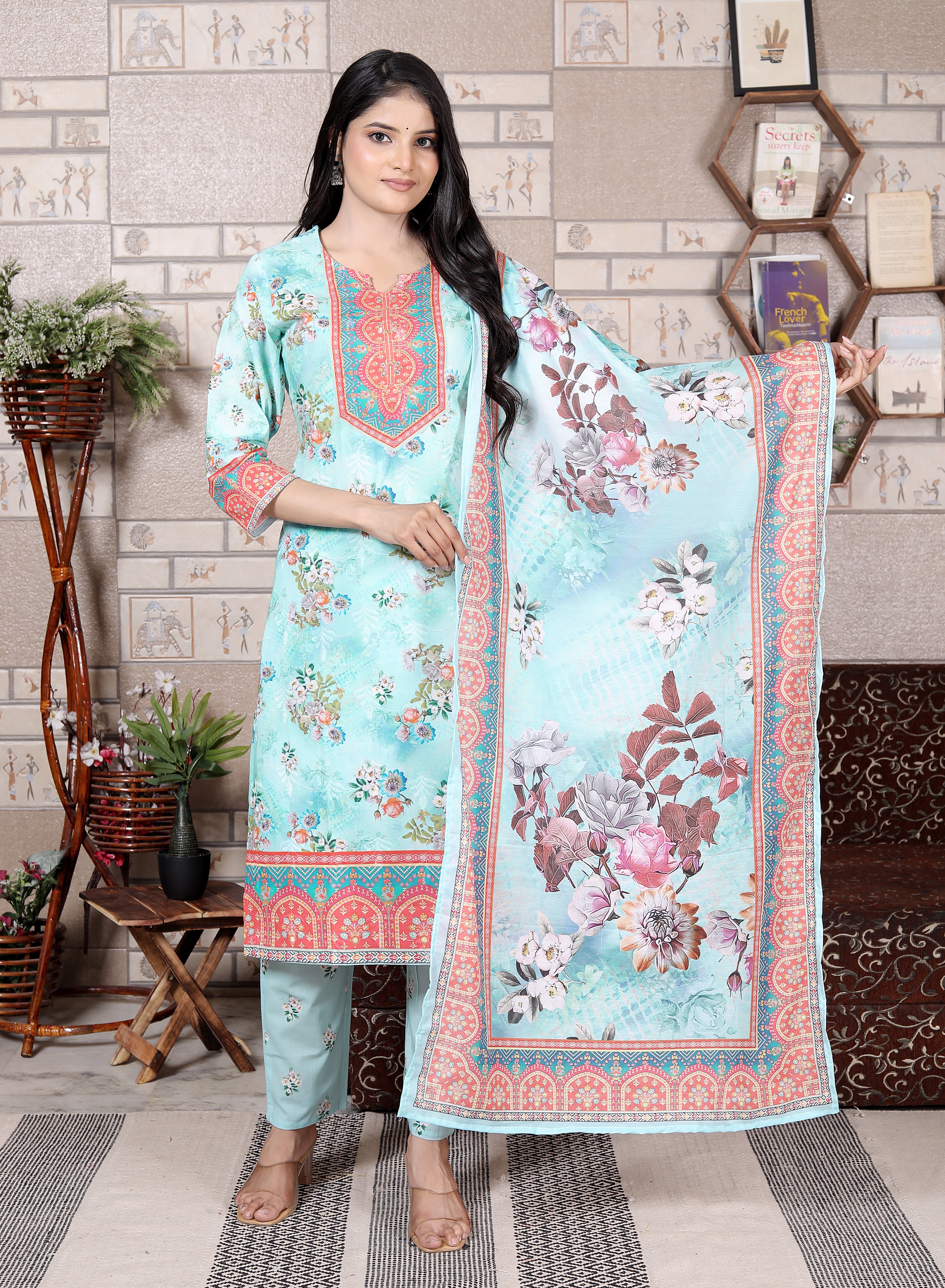PRIYANSH DRESSES, Women's floral Printed Kurti Set with Dupatta and Pants