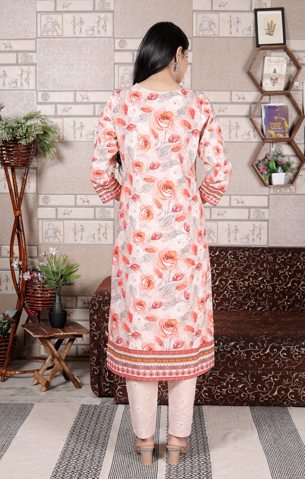 PRIYANSH DRESSES, Women's floral Printed Kurti Set with Dupatta and Pants