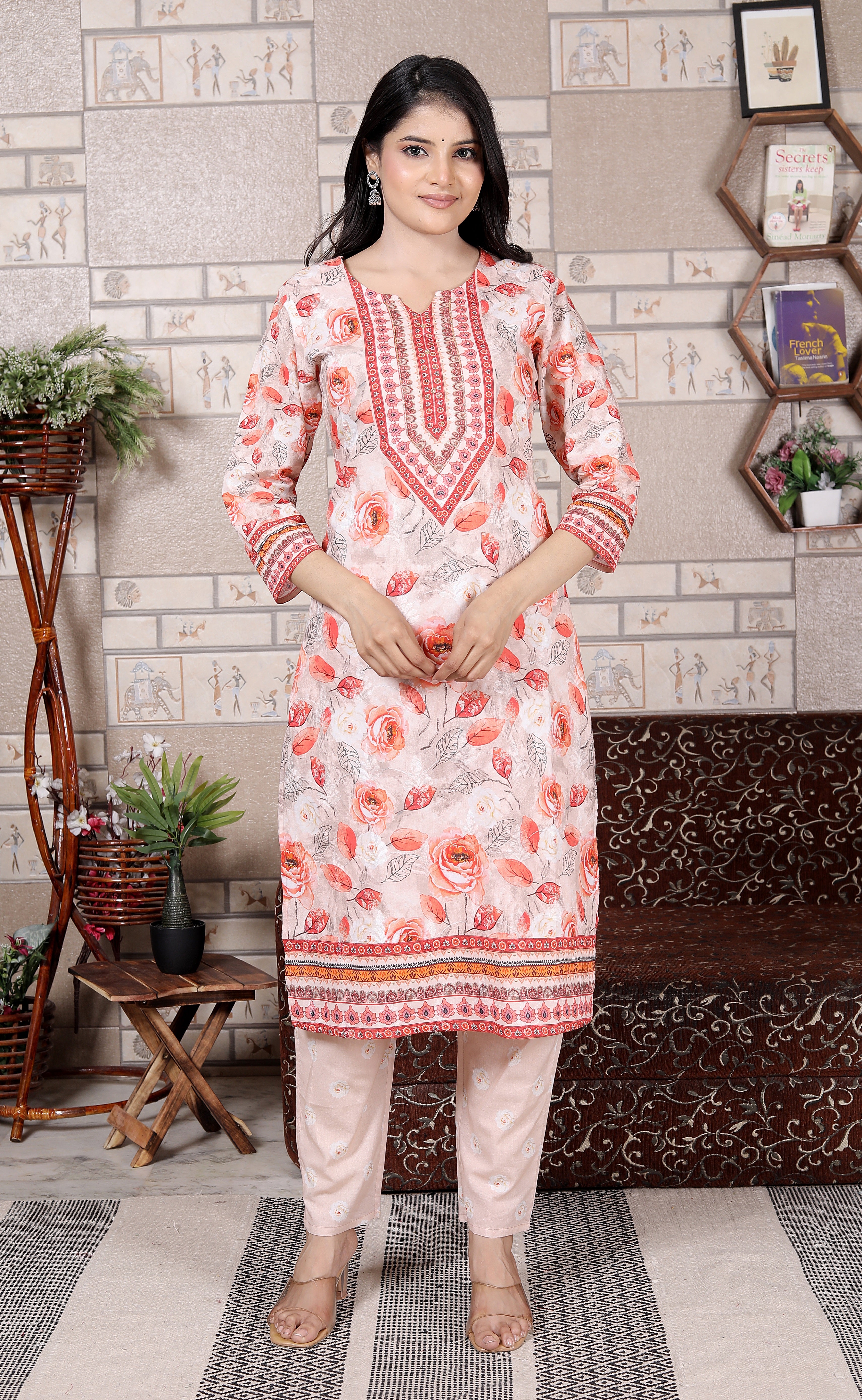 PRIYANSH DRESSES, Women's floral Printed Kurti Set with Dupatta and Pants
