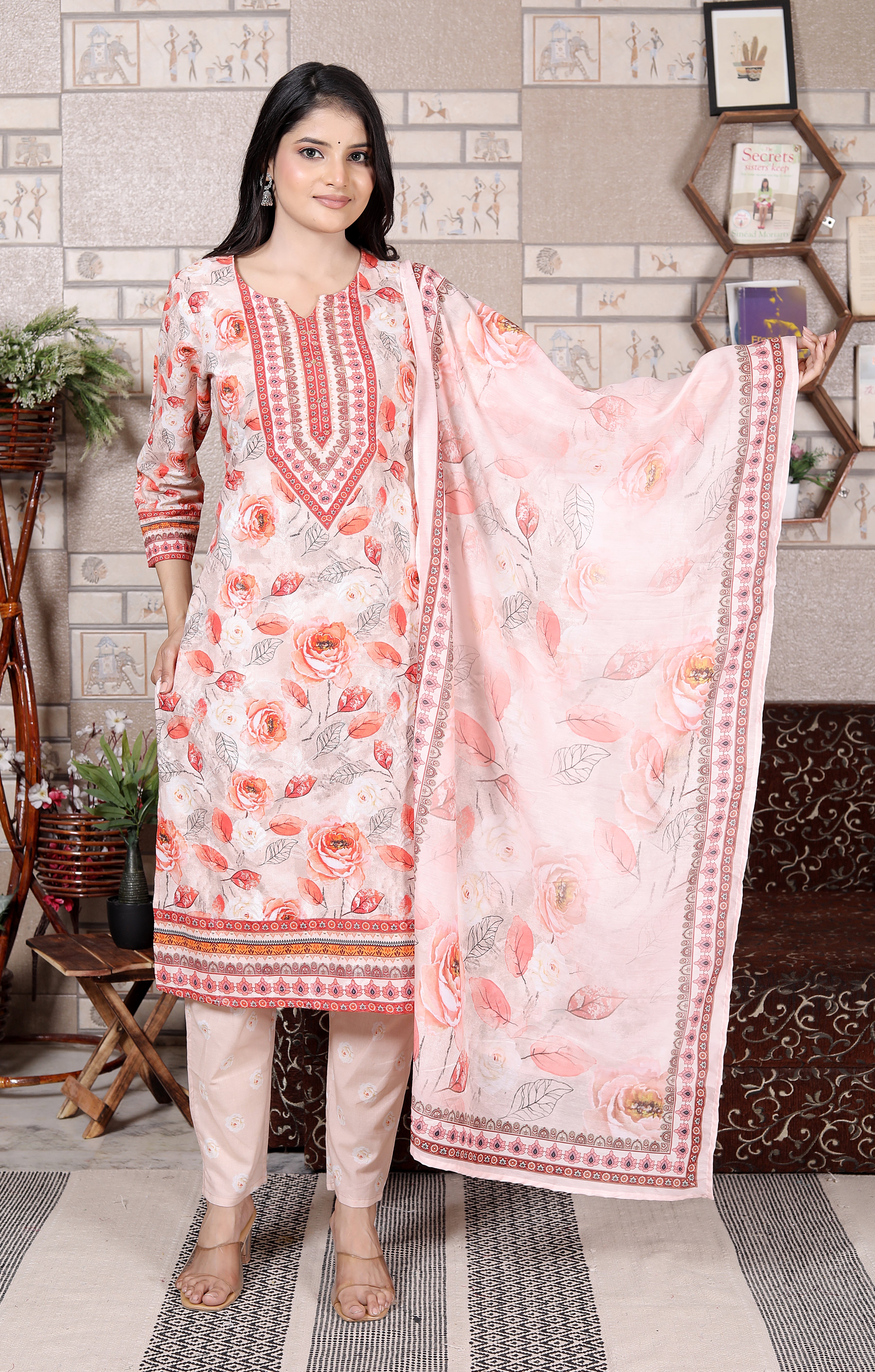 PRIYANSH DRESSES, Women's floral Printed Kurti Set with Dupatta and Pants