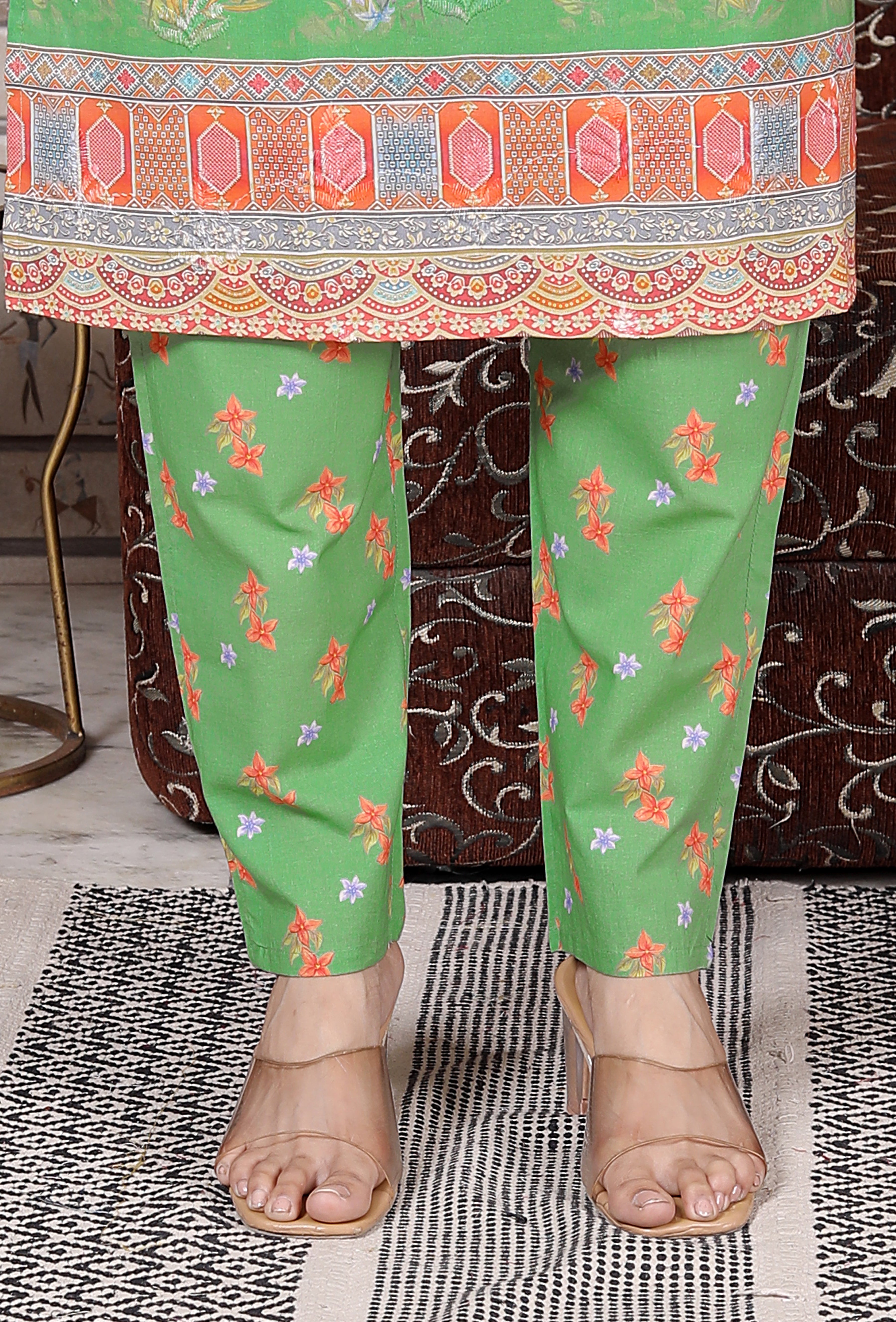 PRIYANSH DRESSES, Women's floral Printed Kurti Set with Dupatta and Pants